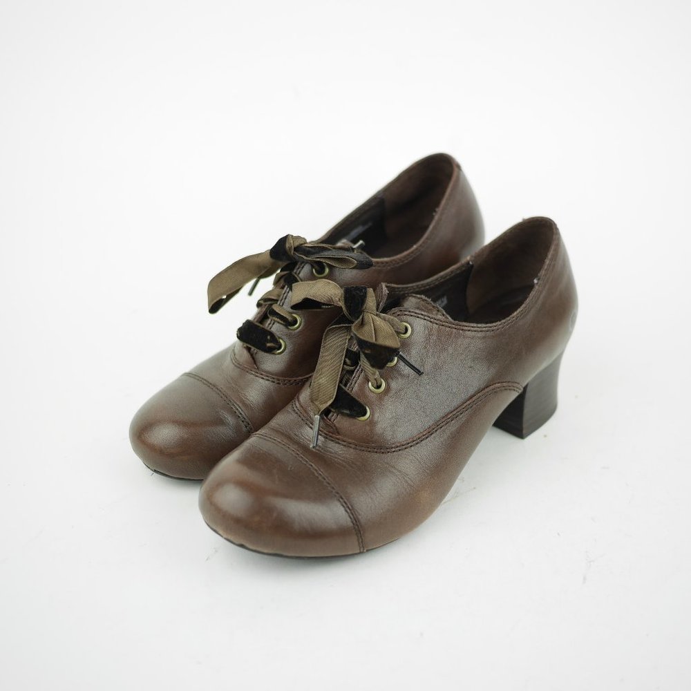 BORN Women's 6.5  - Brown leather ankle booties oxford heels ribbon laces casual